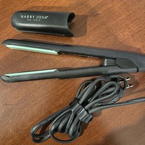 Harry Josh Pro Tools Hair Straightener with one inch plates.